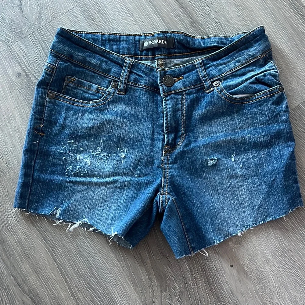 Shorts - Picture 1 of 5
